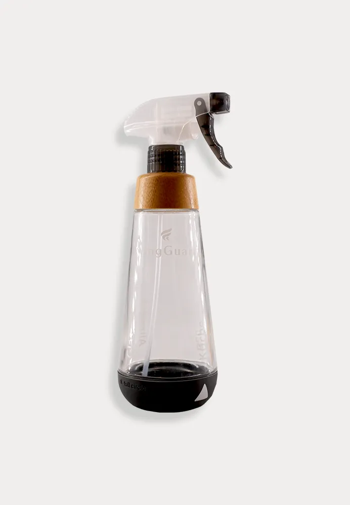 Cleaning bottle