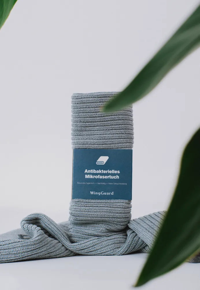 Antibacterial microfiber cloth