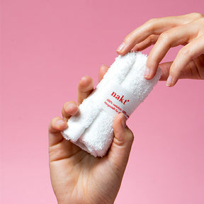 Care and make-up removal cloth